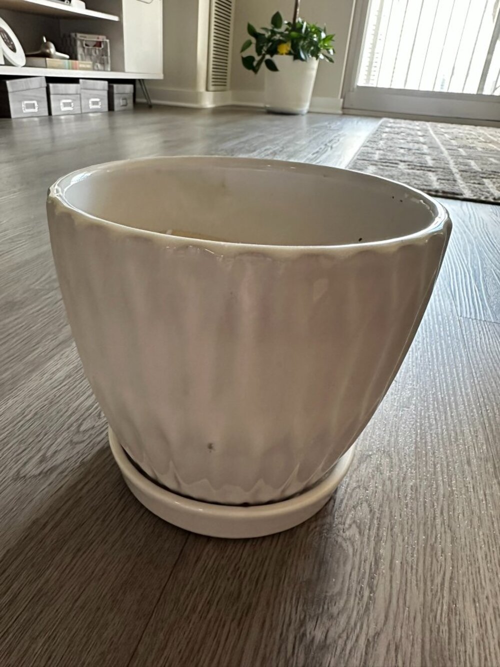 White Round Glass Ceramic Planter with Drainage 6.5" x 6"